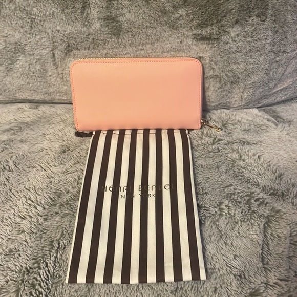 2x Host Pick 4/25 🎉🎊!! Henri Bendel Pink Floral Appliqué Long Wallet - Picture 10 of 10